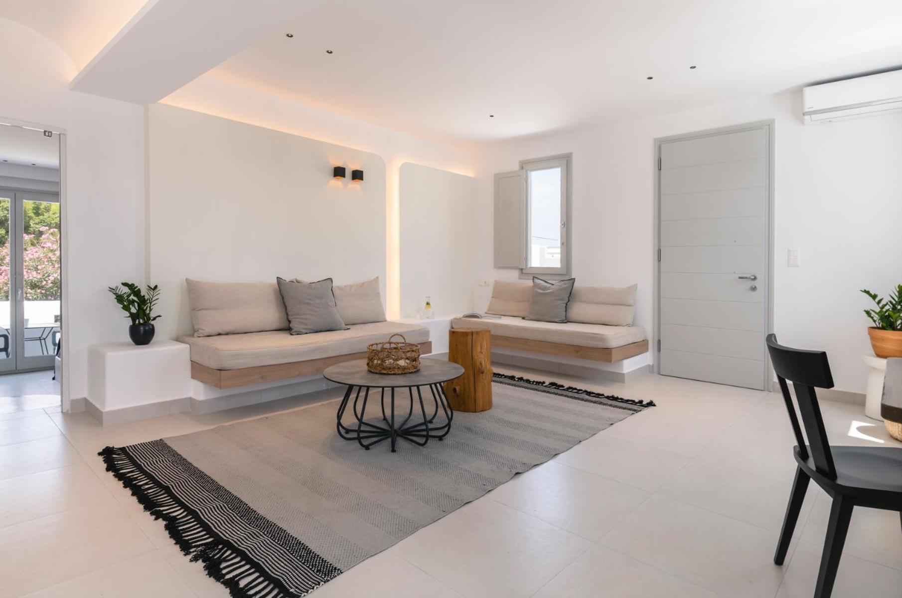 Quartano Suites By Heliessa, Adults Only Науса Екстер'єр фото